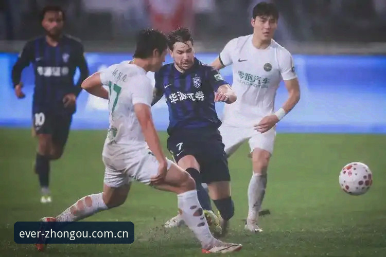 中欧体育官网 vs 传统体育资讯App：数据、体验与下载方式的全面对比